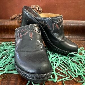 ⭐️ FRYE Charlotte Flower black leather Clogs women’s 7 western cowboy cowgirl